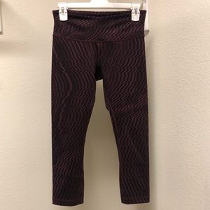 lululemon athletica capri patterned leggings